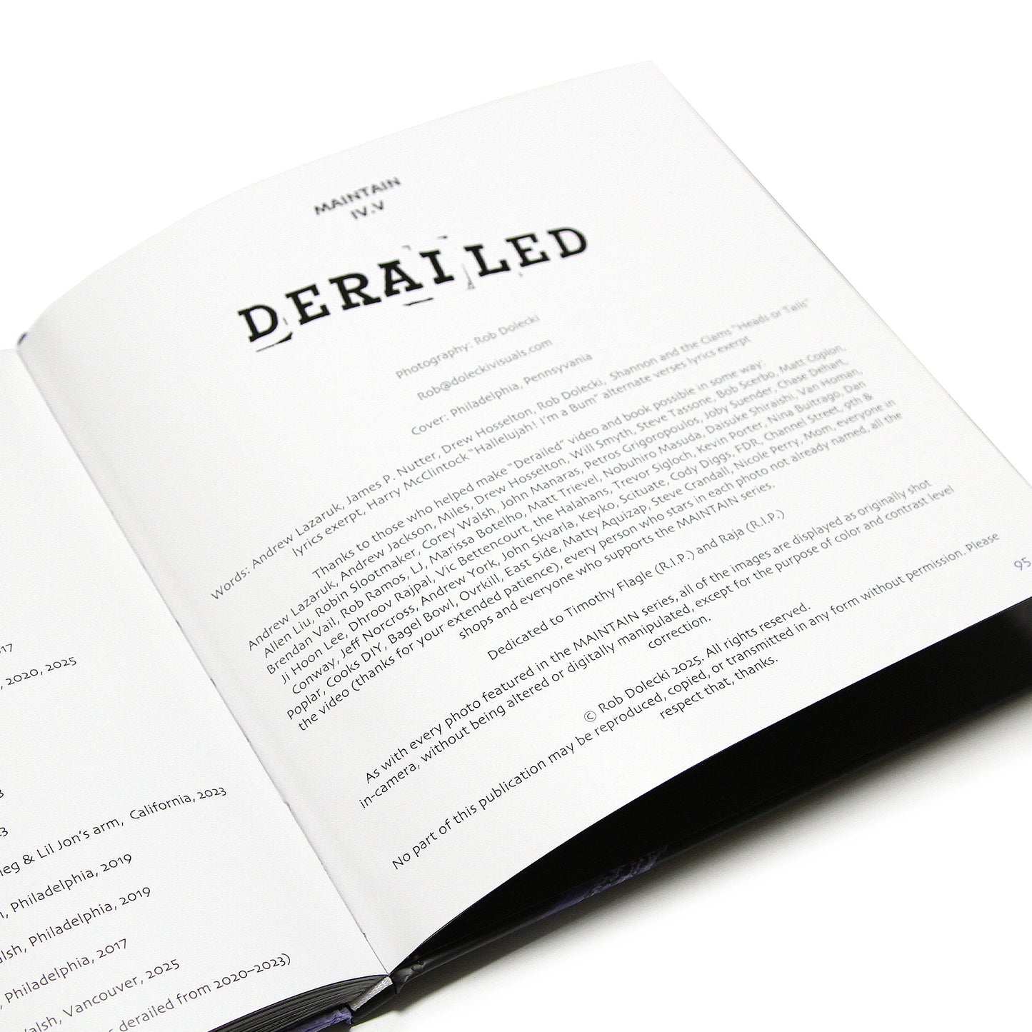 MAINTAIN - IV.V "DERAILED" Book & DVD