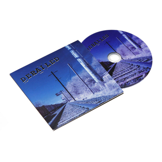 MAINTAIN - IV.V "DERAILED" Book & DVD