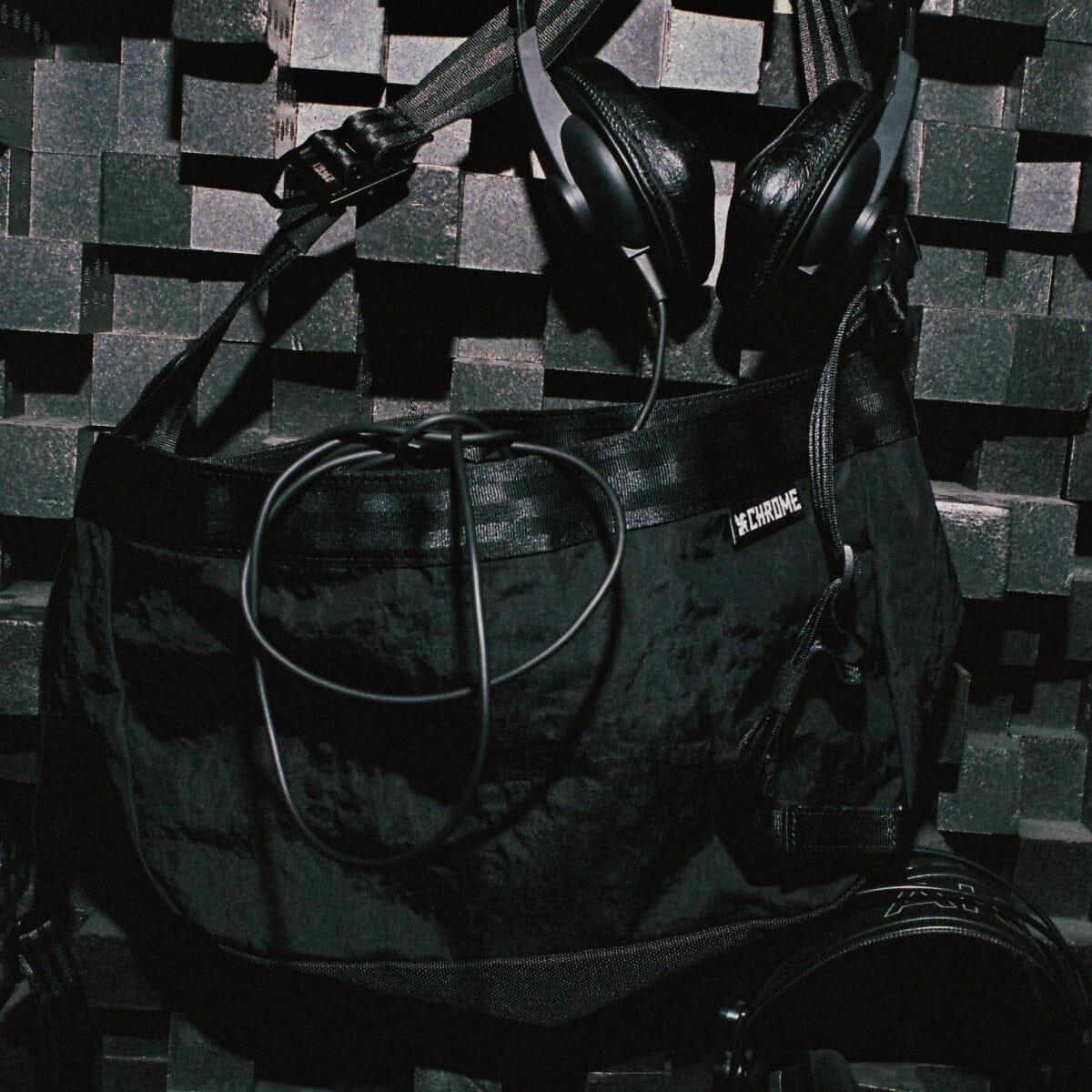 CHROME INDUSTRIES - NEWSPAPER MESSENGER SM