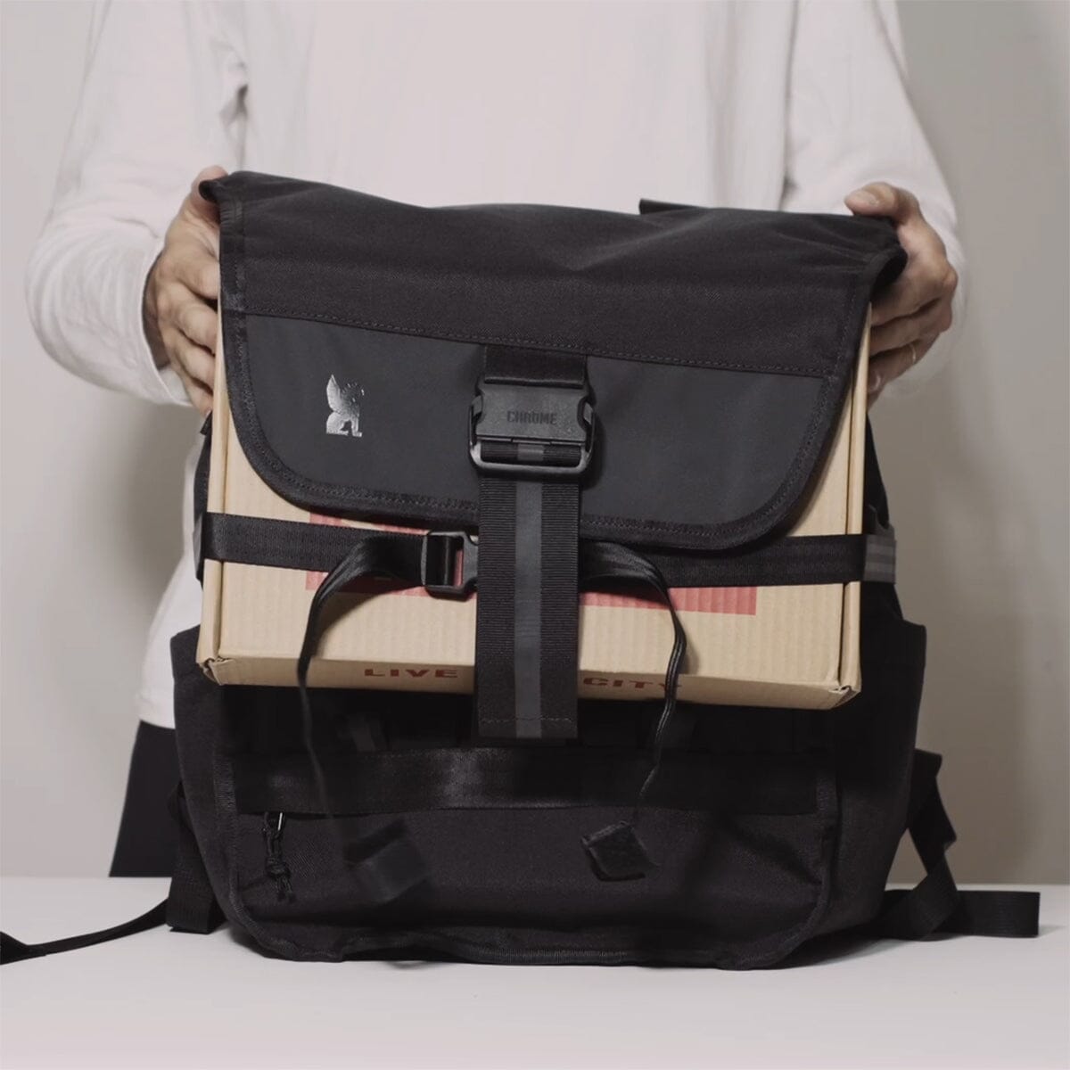 CHROME INDUSTRIES - WARSAW 30L PACK