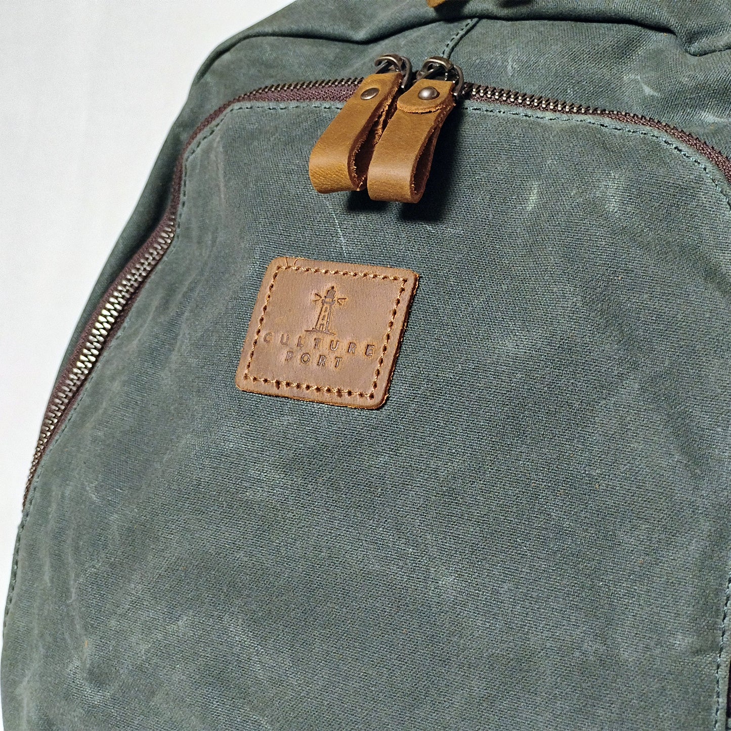 CULTURE PORT - Leather Canvas Backpack/Green