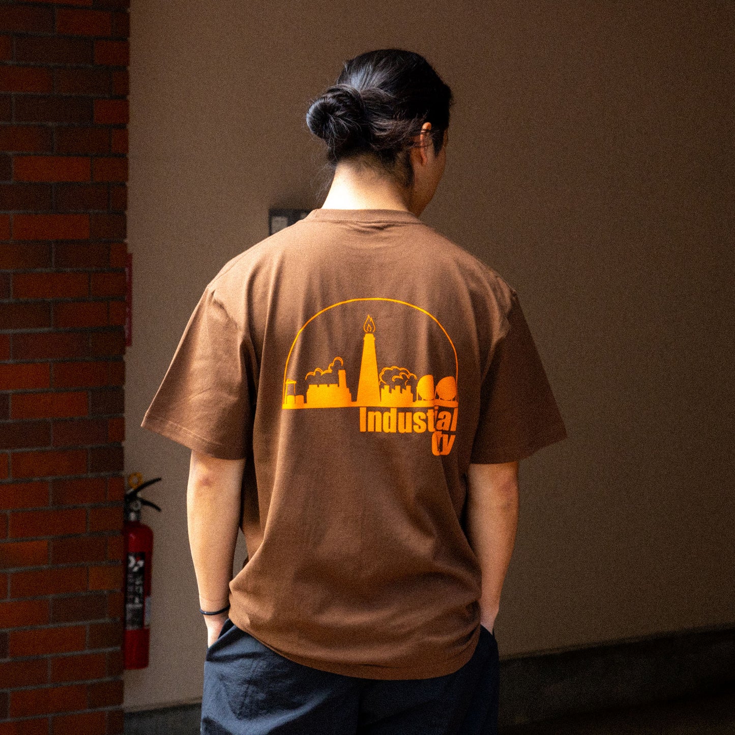 DARUMA STREET - J.I.C T-Shirt/Dark Brown