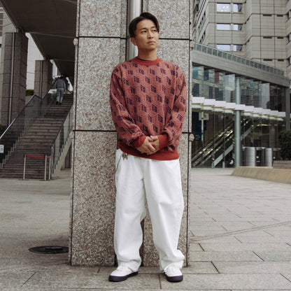 DARUMA STREET - Cube Logo Sweater/Red