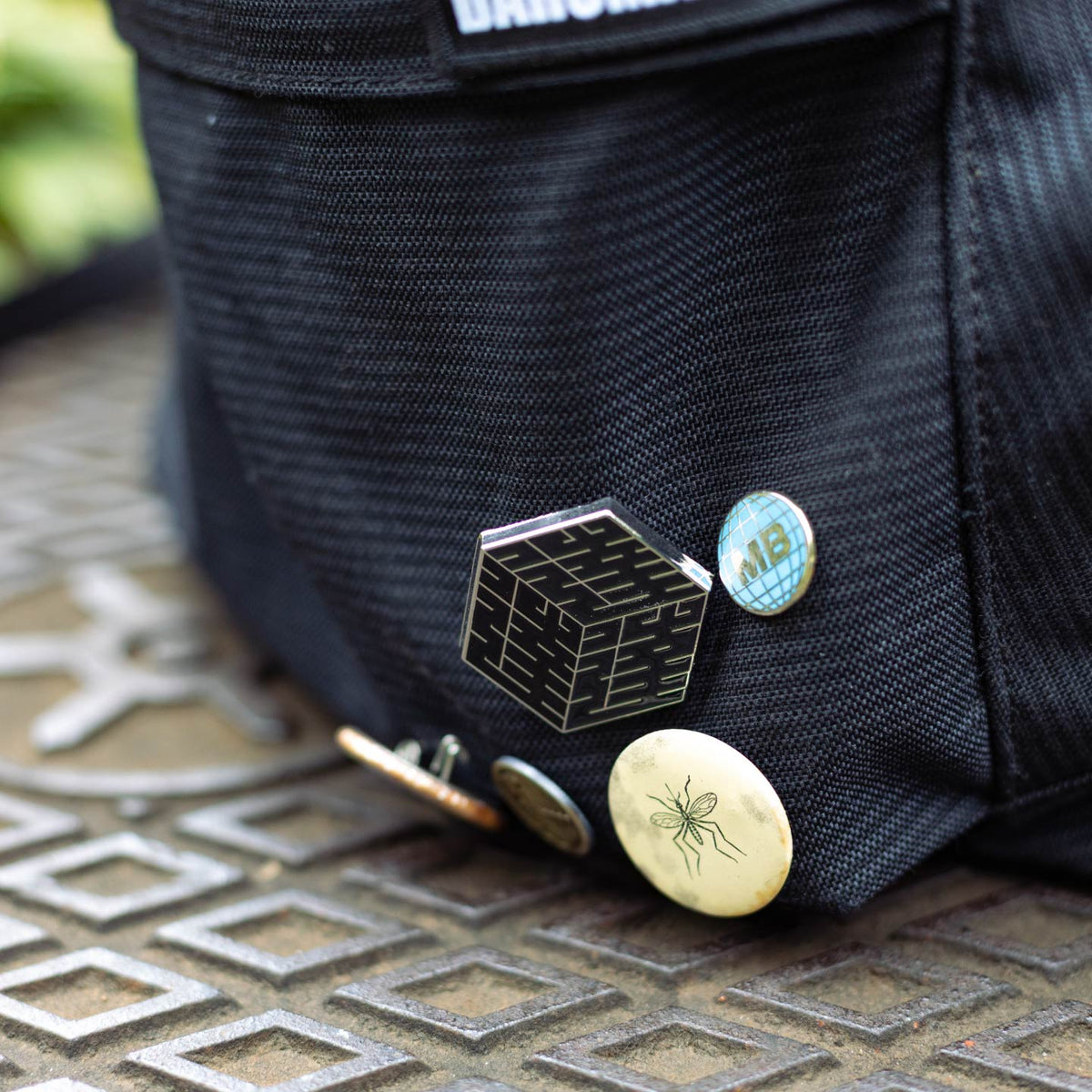 [Pre-Order] DARUMA STREET - Cube Logo Pin Badge