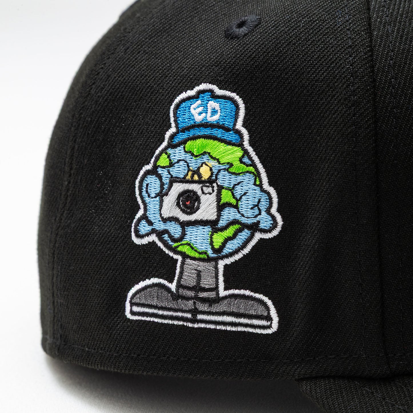 NEW ERA®︎ | MOTO-BUNKA - LP 9FIFTY SNAPBACK Edwin De La Rosa Custom Cap/Black