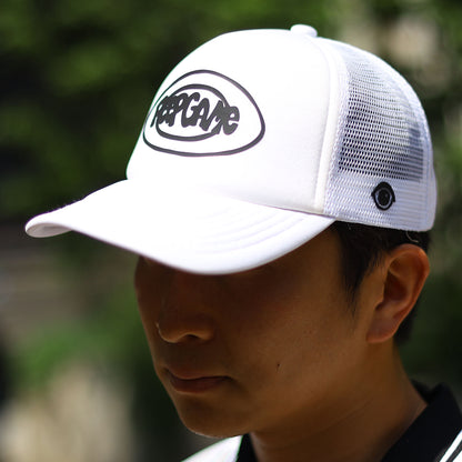PEEP GAME - Poorboy Trucker Cap/White-White