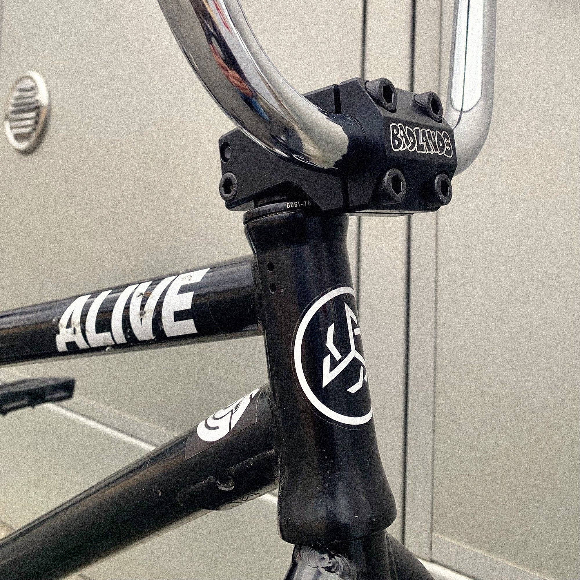ALIVE INDUSTRY - Badlands Frontload Stem – MOTO-BUNKA STORE